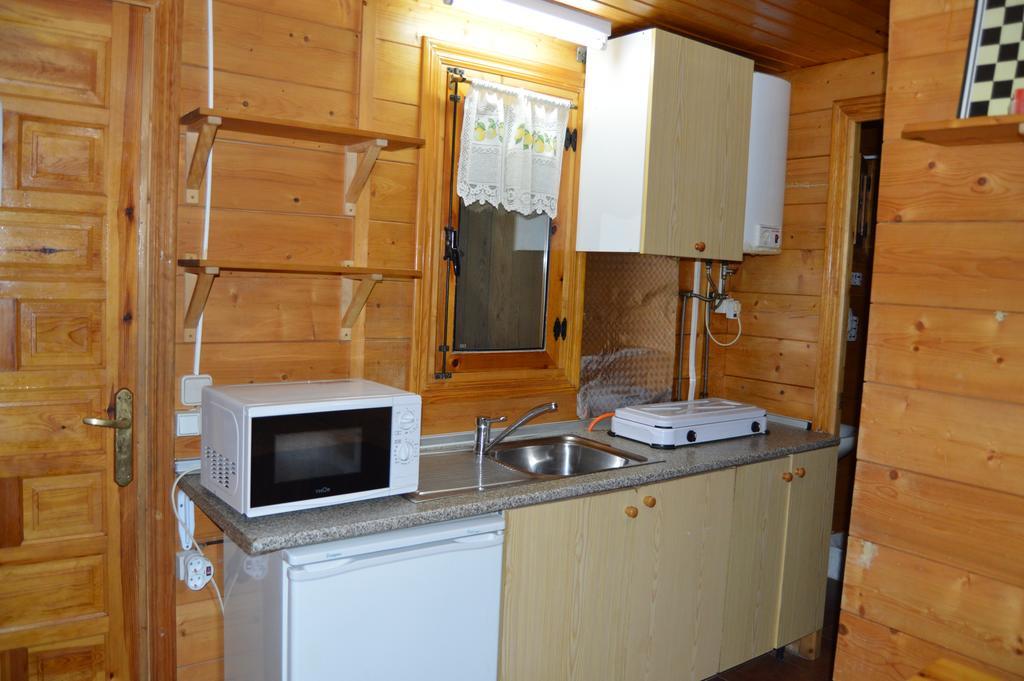 Cabanas Camping Sierra De Penascosa Exteriör bild