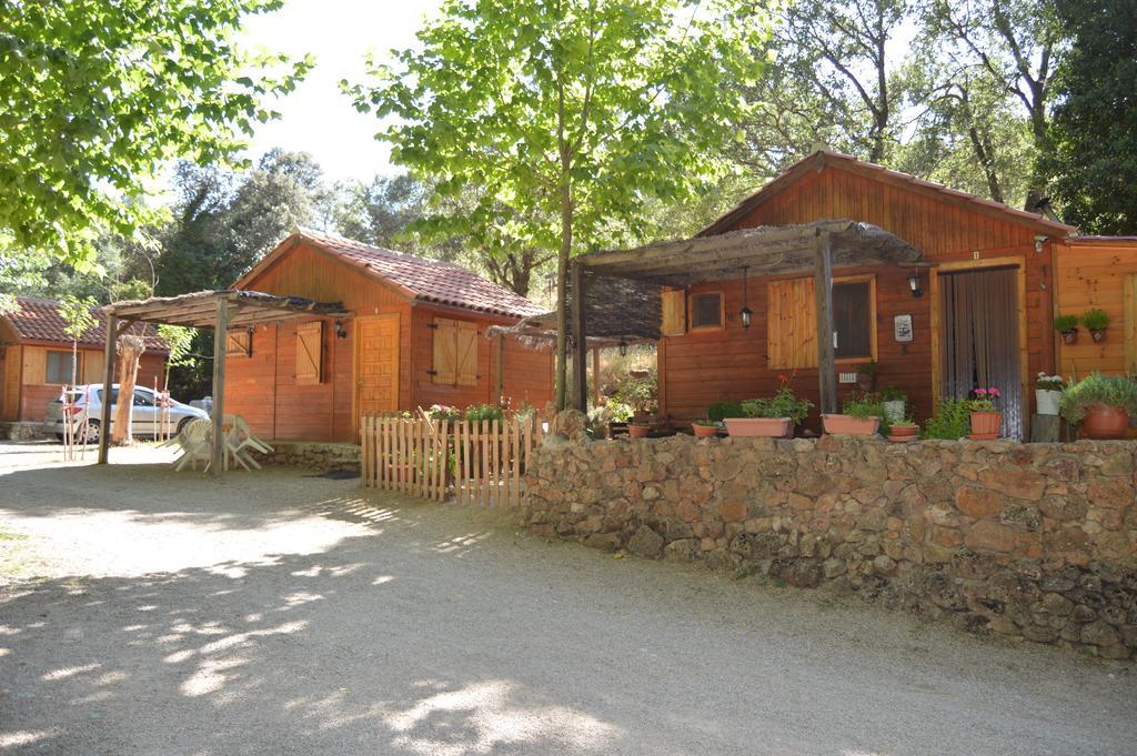 Cabanas Camping Sierra De Penascosa Exteriör bild