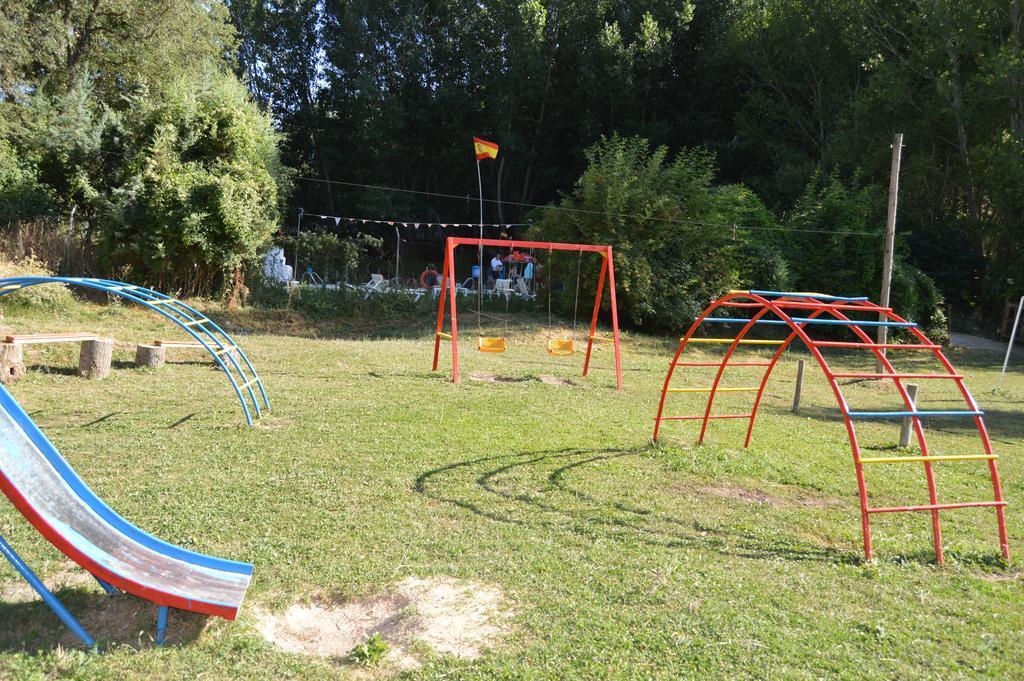 Cabanas Camping Sierra De Penascosa Exteriör bild