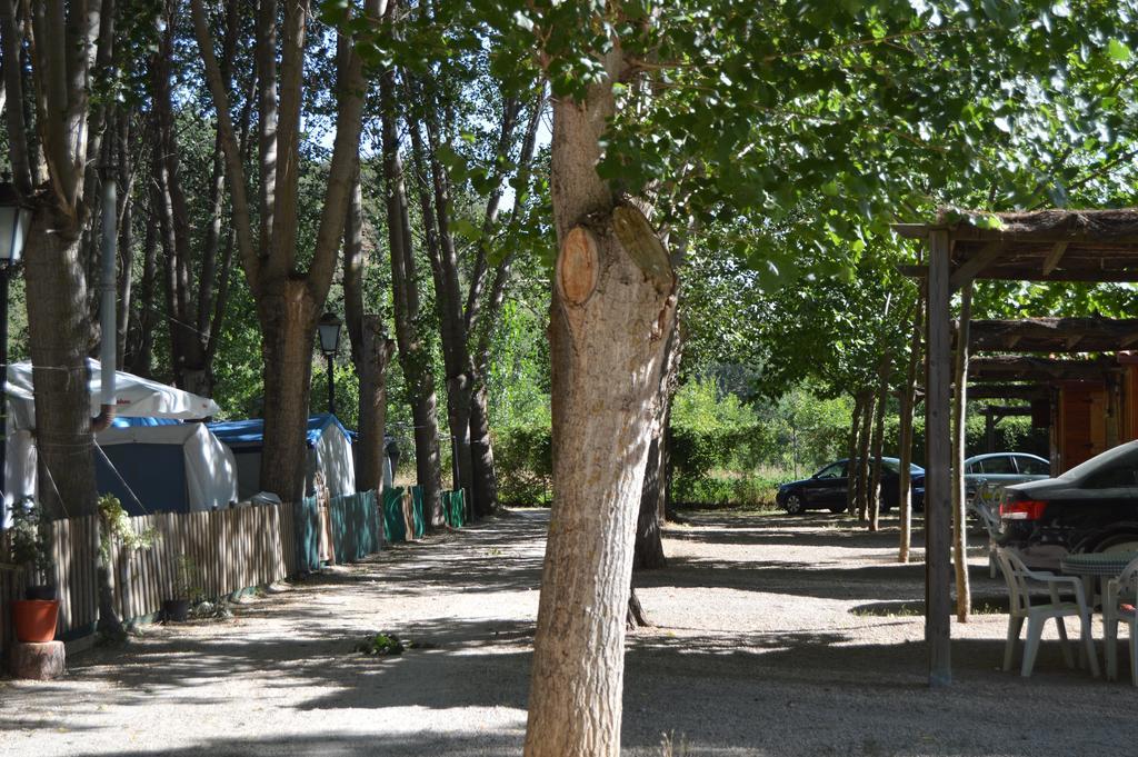 Cabanas Camping Sierra De Penascosa Exteriör bild