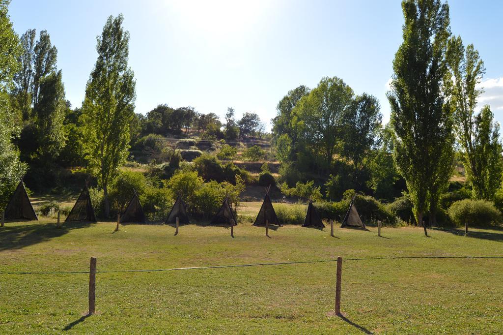 Cabanas Camping Sierra De Penascosa Exteriör bild